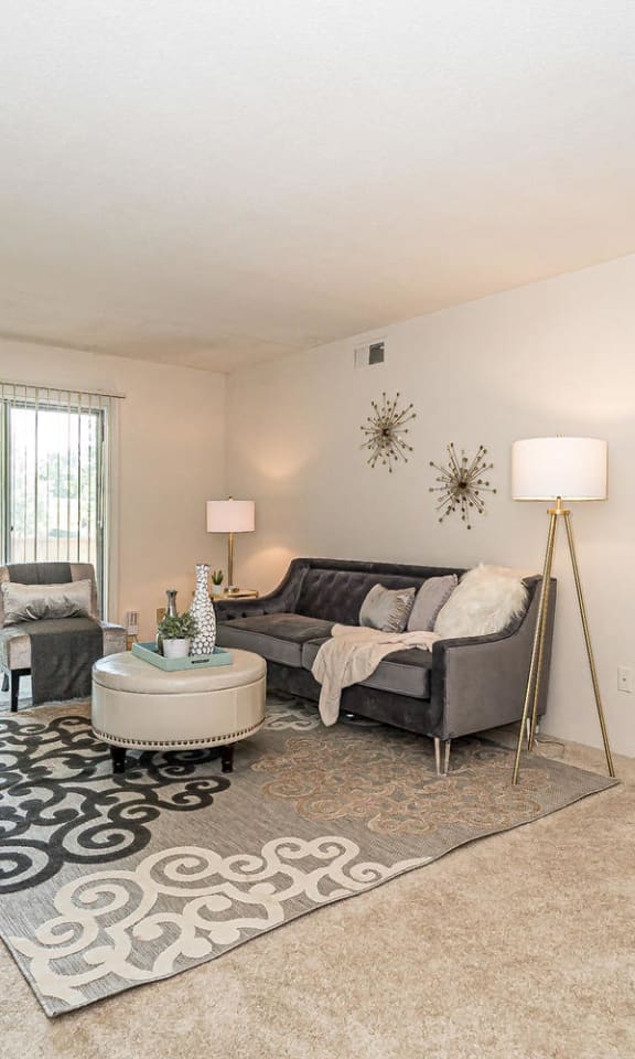 Bennington Heights Apartments in Maryland Heights, MO